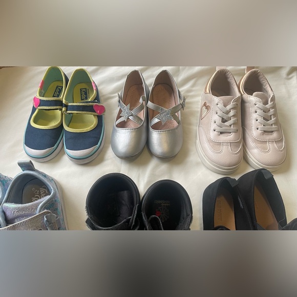 Toddler girl shoe lot size 9T and 10T - Picture 4 of 5